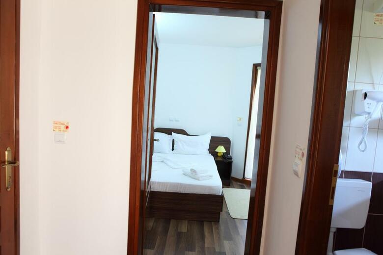 Insula Hotel