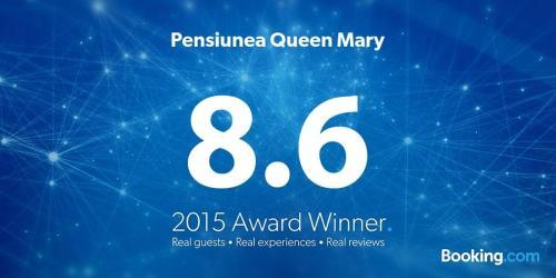 Hostal Pensiunea Queen Mary