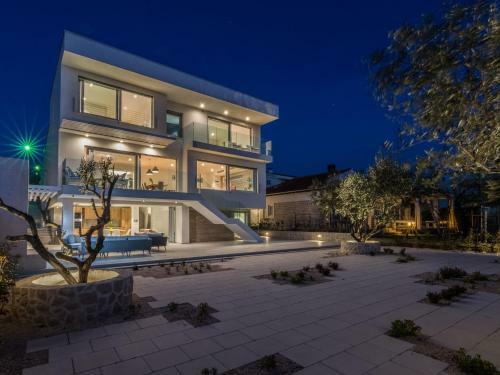 Newly Constructed Beachfront Luxury Villa With Amazing Sea View, Large Terrace