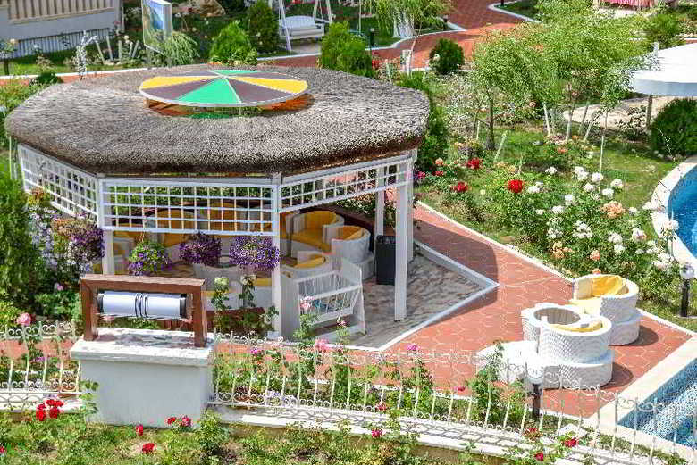 Aparthotel Phoenicia Holiday Resort