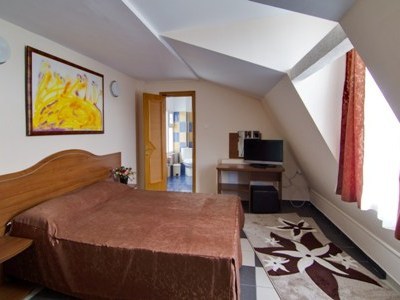 Tranzzit Hotel