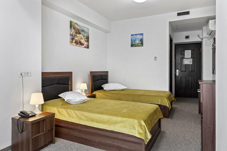 Lina Hotel