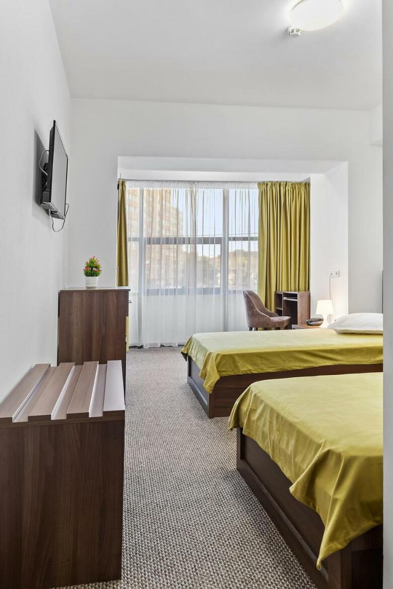 Lina Hotel
