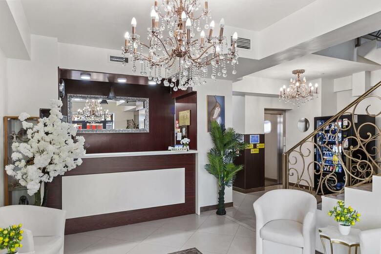Lina Hotel