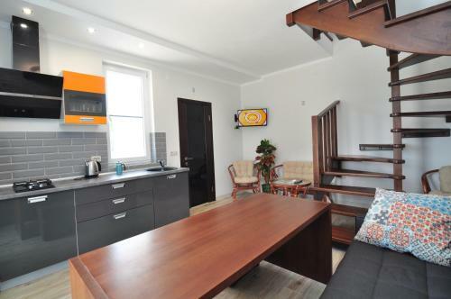 Apartments On Lazurniy