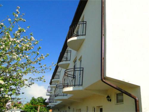 Hostal Guest House Briz