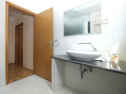 Hostal Apartments And Rooms Novigrad 1624