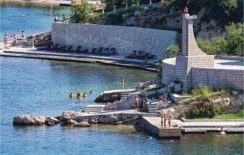 Holiday Home Novigrad 33