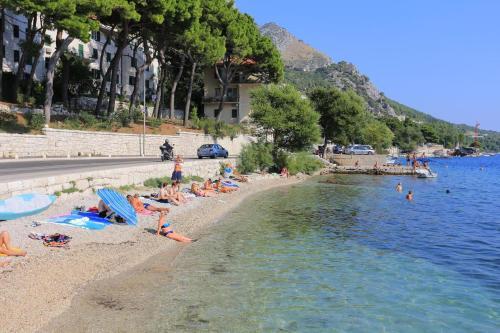 Apartments With A Parking Space Omis - 15830