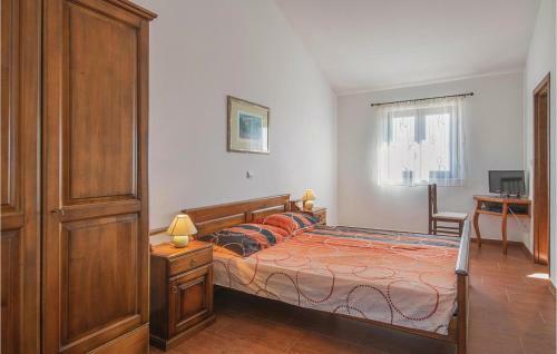 Four-bedroom Holiday Home In Orihi