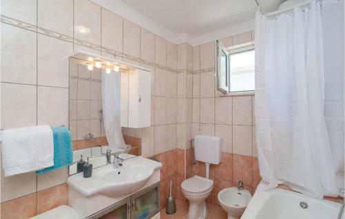 Three-bedroom Holiday Home In Seoca