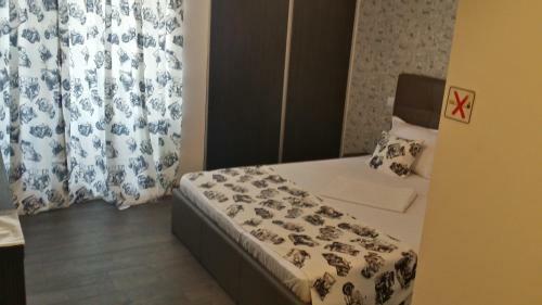 Hostal Anacris Guesthouse