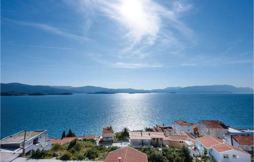 One-bedroom Apartment Klek With Sea View 02
