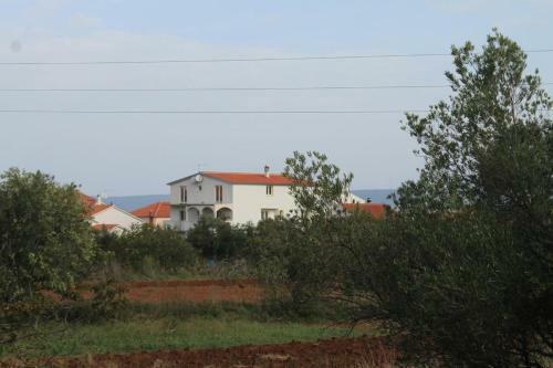 Apartments With A Parking Space Mrljane, Pasman - 8498