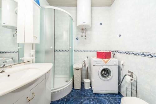 Mihatovici Villa Sleeps 8 Pool Air Con Wifi