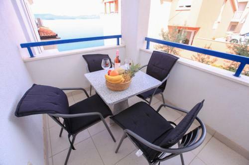 Apartments Gabrijela - Villa Komarna