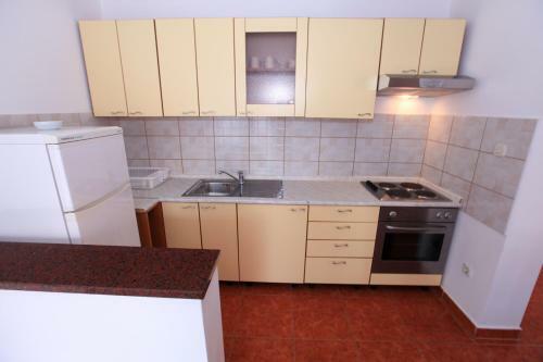 Apartments Gabrijela - Villa Komarna