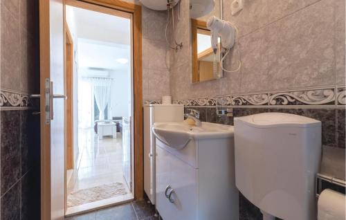 One-bedroom Apartment Klek With Sea View 04