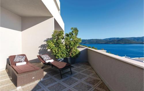 One-bedroom Apartment Klek With Sea View 04