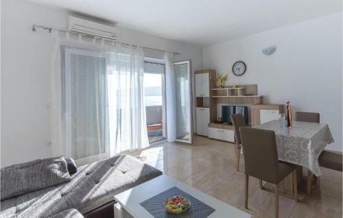 One-bedroom Apartment Klek With Sea View 05