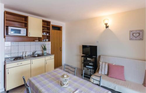 Three-bedroom Apartment In Komarna