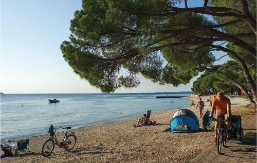 Two-bedroom Apartment In Fazana