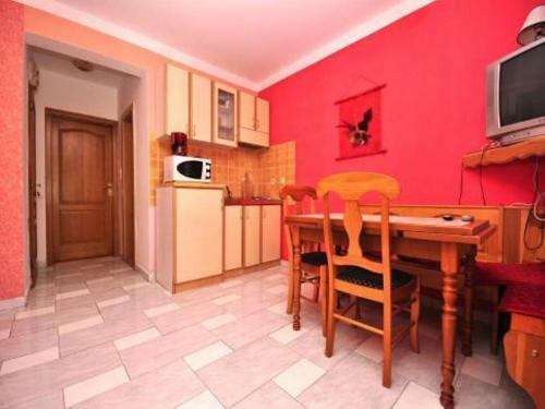 Apartments With A Parking Space Fazana - 13742