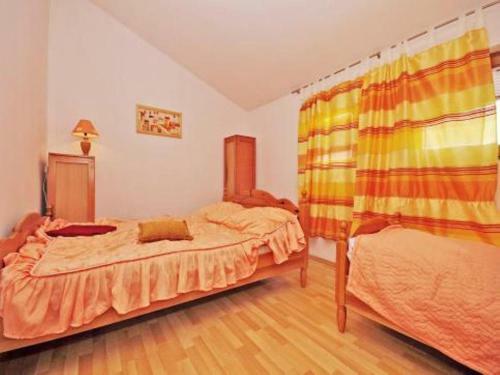 Apartments With A Parking Space Fazana - 13742
