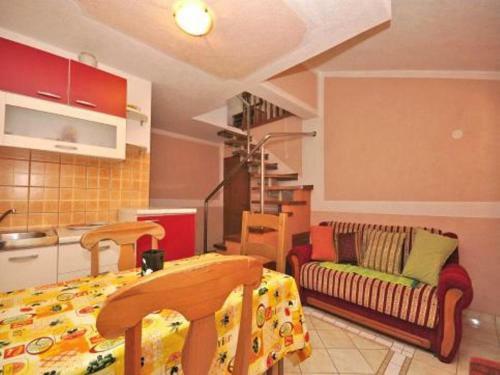 Apartments With A Parking Space Fazana - 13742