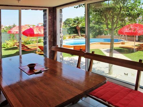 Apartment Haus Zwei Rosen (pul552)