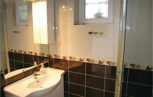 Two-bedroom Holiday Home In Balatonboglar