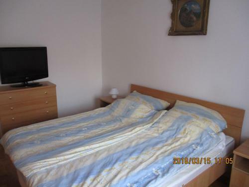 Bogl�rka Apartmanh�z