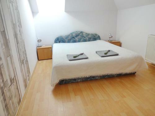 Alb�zia Apartments