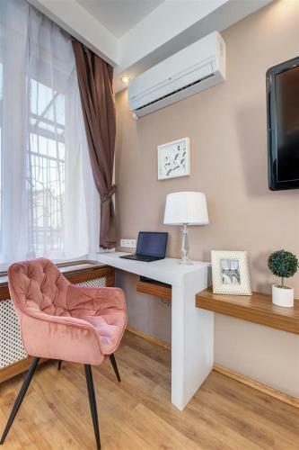 Apartamento Premium Studio Szervita Square
