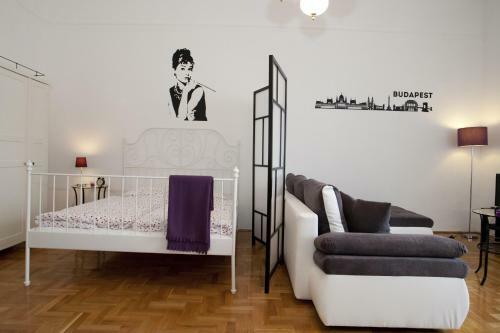 Alice Apartment