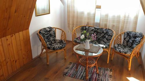 Hostal Vila Cascada