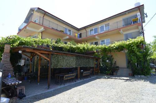 Hostal Vila G&s