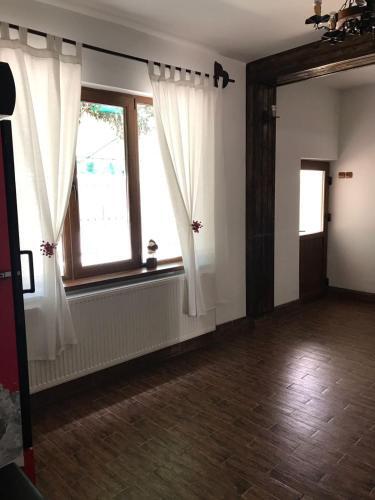 Hostal Pensiunea Trei Ponei