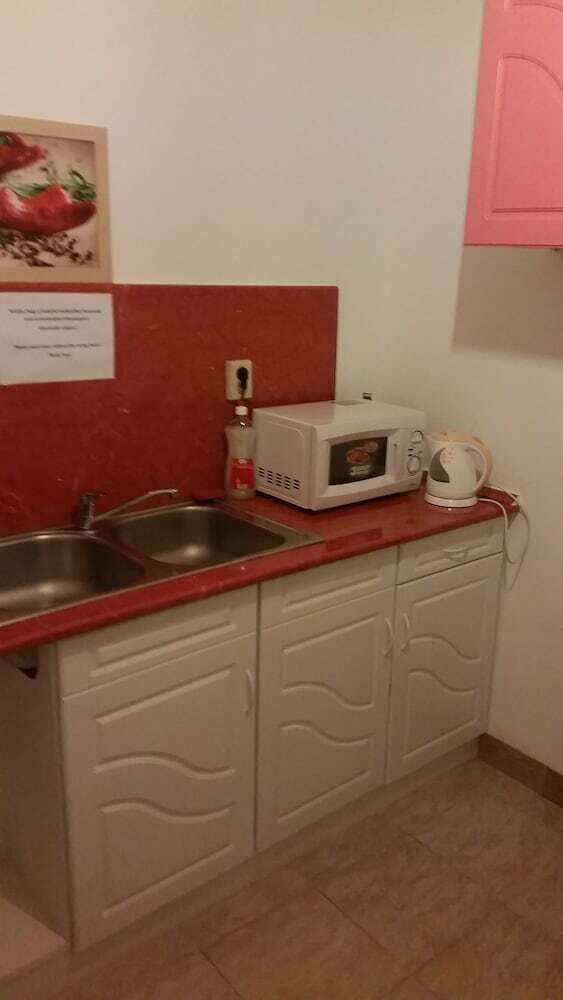 Hostal Omega Guesthouse Budapest