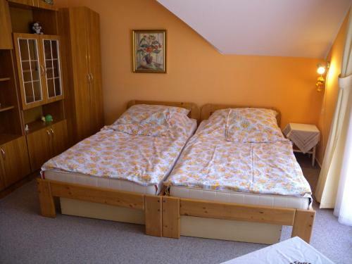 Apartment In Fonyod/balaton 35365