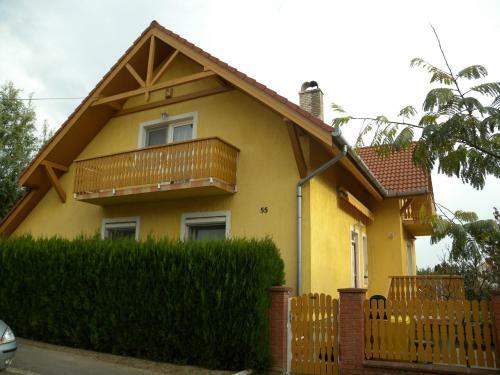 Apartment In Fonyod/balaton 35365