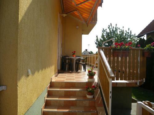 Apartment In Fonyod/balaton 35365