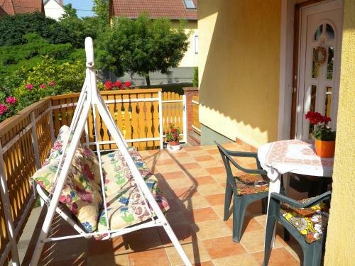 Apartment In Fonyod/balaton 35365