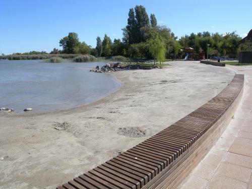 Apartment In Fonyod/balaton 35365