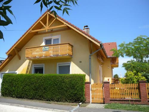 Apartment In Fonyod/balaton 35365