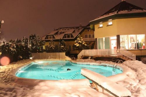 Hotel O�zis Wellness Panzio