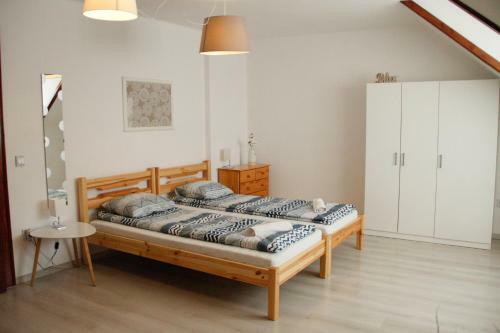 Hostal Pacsirta Apartman Grand