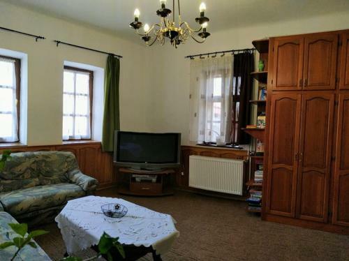 Hostal Erzs�bet Vend�gh�z �s Apartman