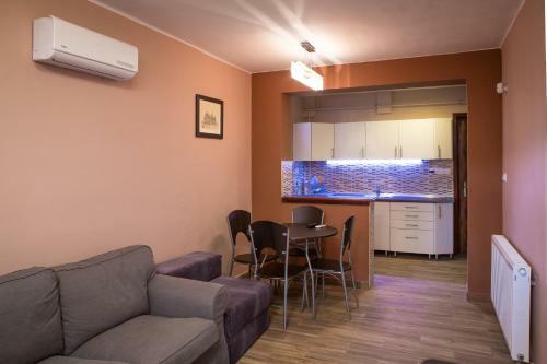N�gy �vszak Apartmanh�z