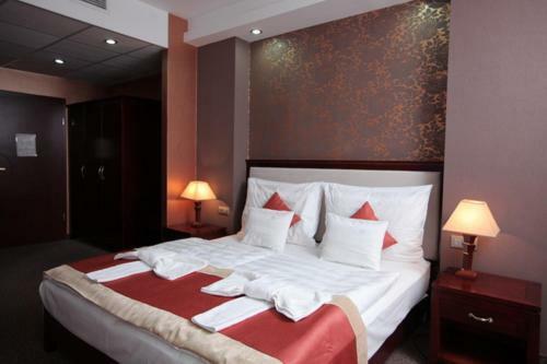 Colosseum Hotel